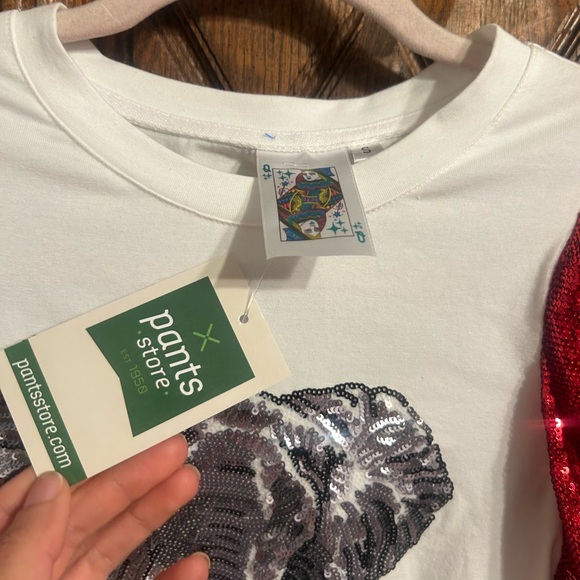 QUEEN OF SPARKLES Red Sequin Sleeve Elephant Tee - Picture 3 of 4